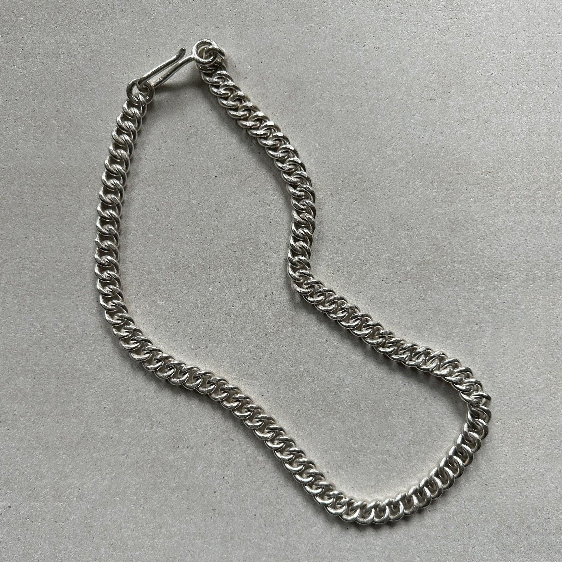 Curb chain necklace