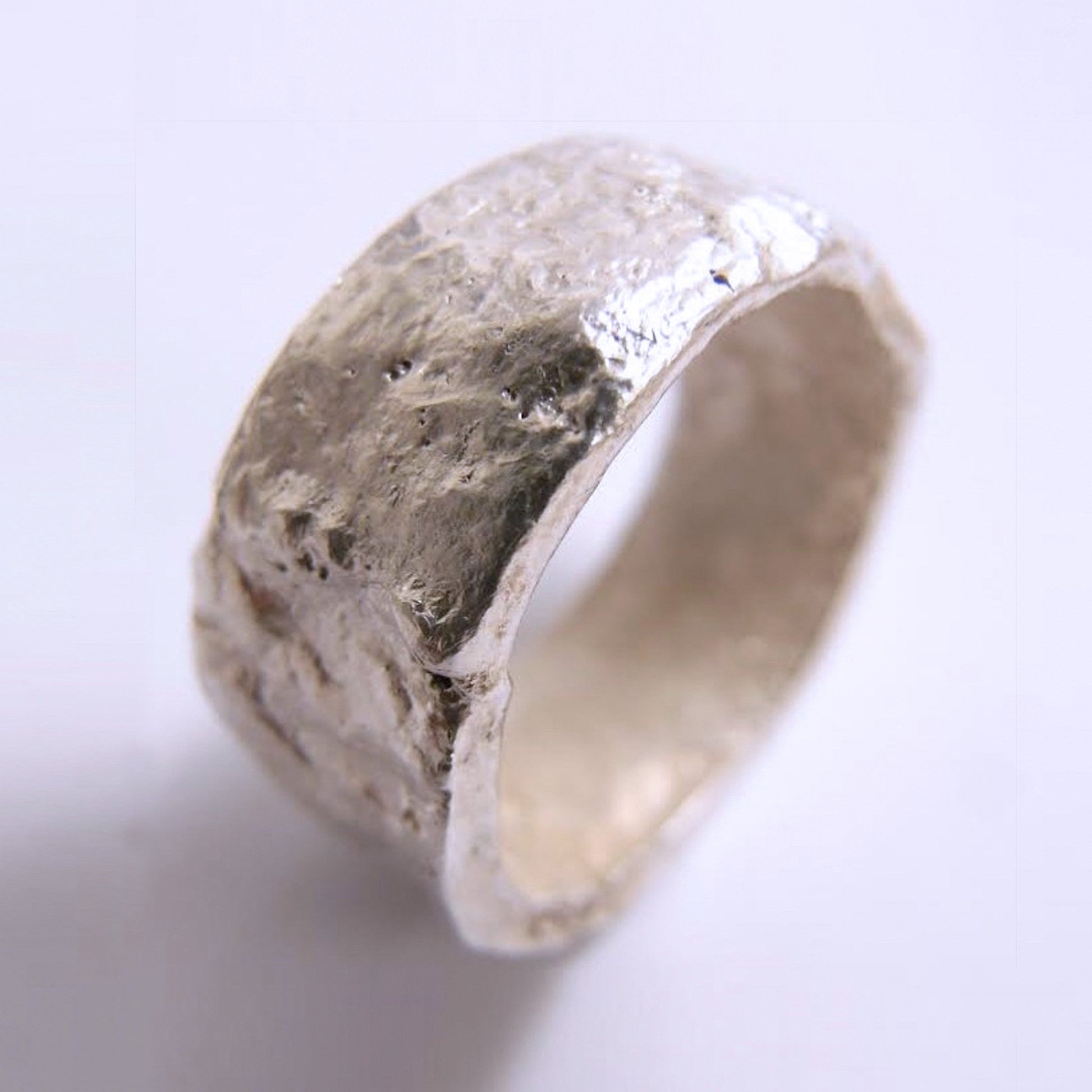 Reticulated ring